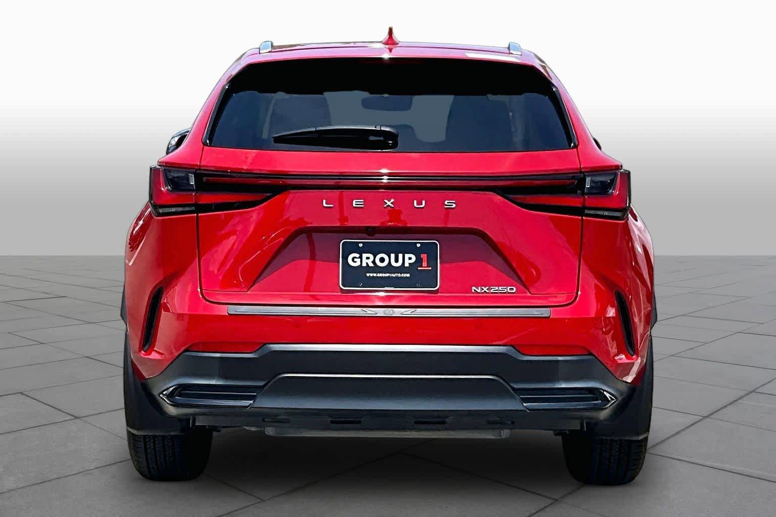 Used 2024 Lexus NX 250 FWD image 5
