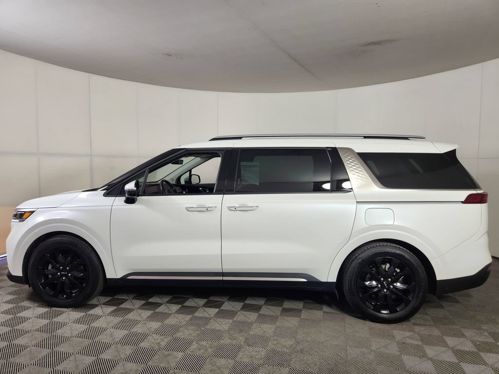 Used 2023 Kia Carnival SX Prestige FWD image 4
