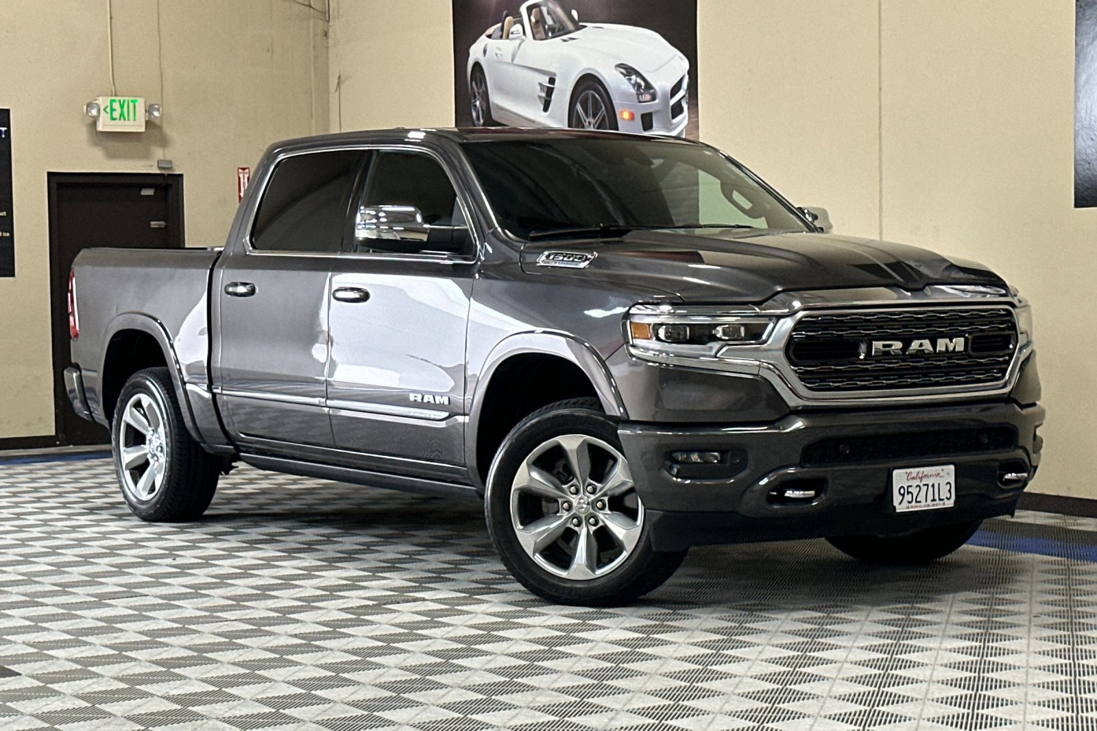 Used 2021 RAM 1500 Limited image 2