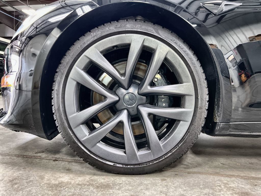 Used 2021 Tesla Model S Plaid AWD/4WD image 2