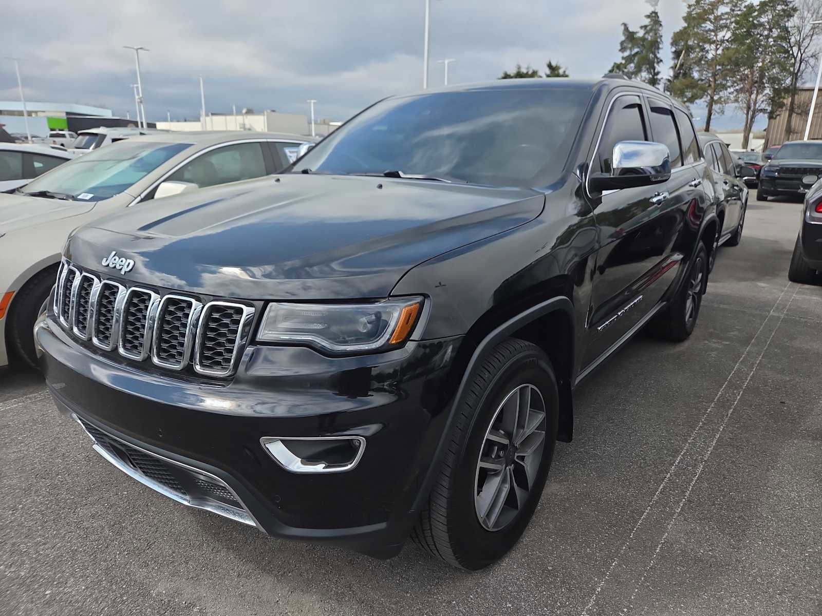 Used 2019 Jeep Grand Cherokee Limited w/ Luxury Group II image 9
