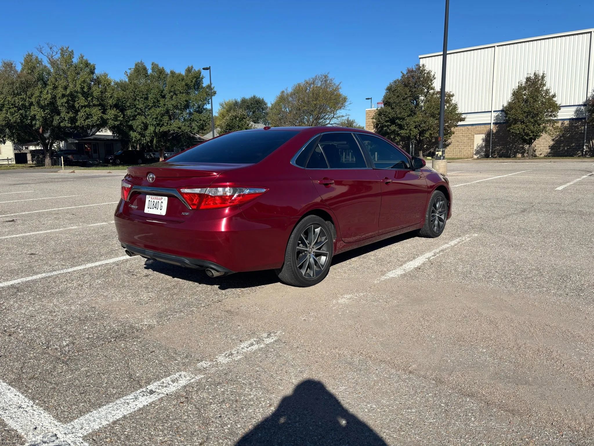 Used 2016 Toyota Camry XSE image 8