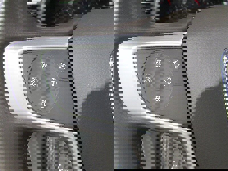 Used 2023 GMC Acadia SLT image 27