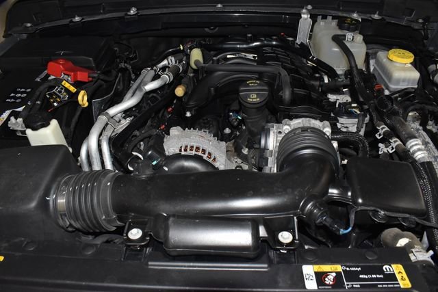 Used 2023 Jeep Wrangler Unlimited Sahara AWD/4WD image 10
