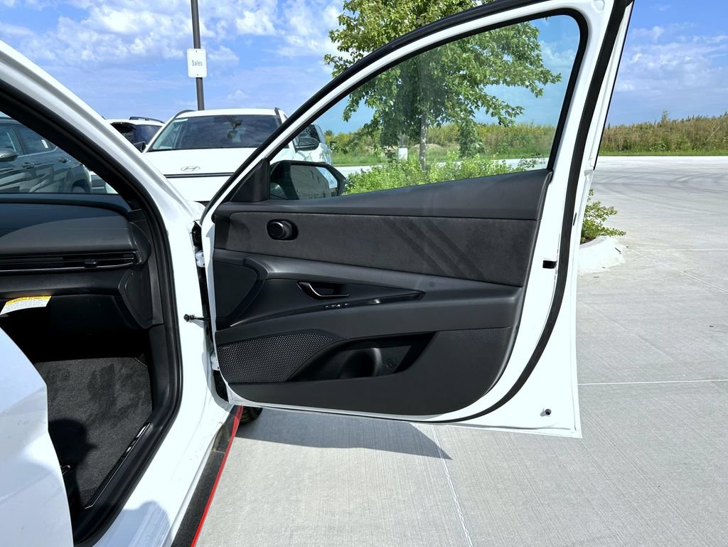 New 2026 Hyundai Elantra N FWD image 16