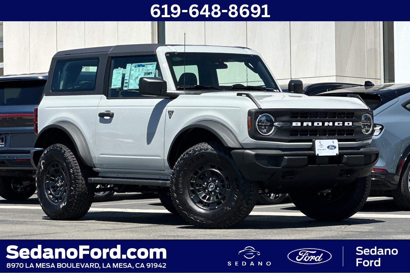 New 2026 Ford Bronco 2-Door w/ Sasquatch Package AWD/4WD image 1