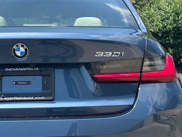 New 2026 BMW 330i xDrive Sedan w/ Premium Package AWD/4WD image 5