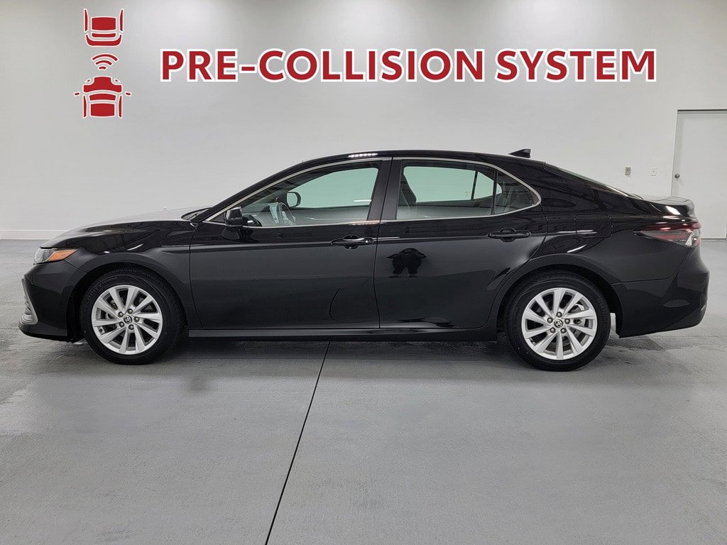 Certified 2023 Toyota Camry LE image 5