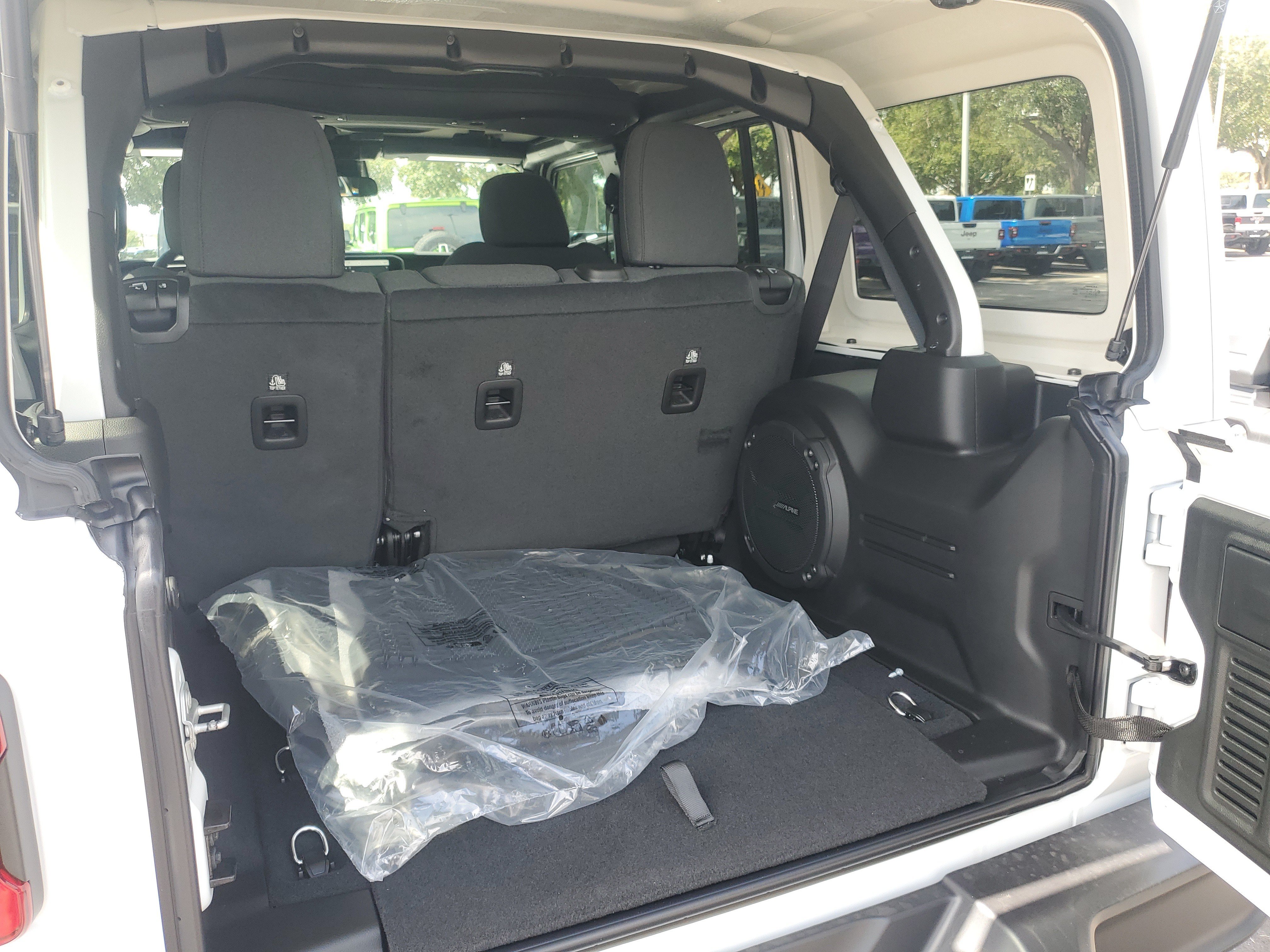 New 2026 Jeep Wrangler Unlimited Rubicon w/ Safety Group AWD/4WD image 7