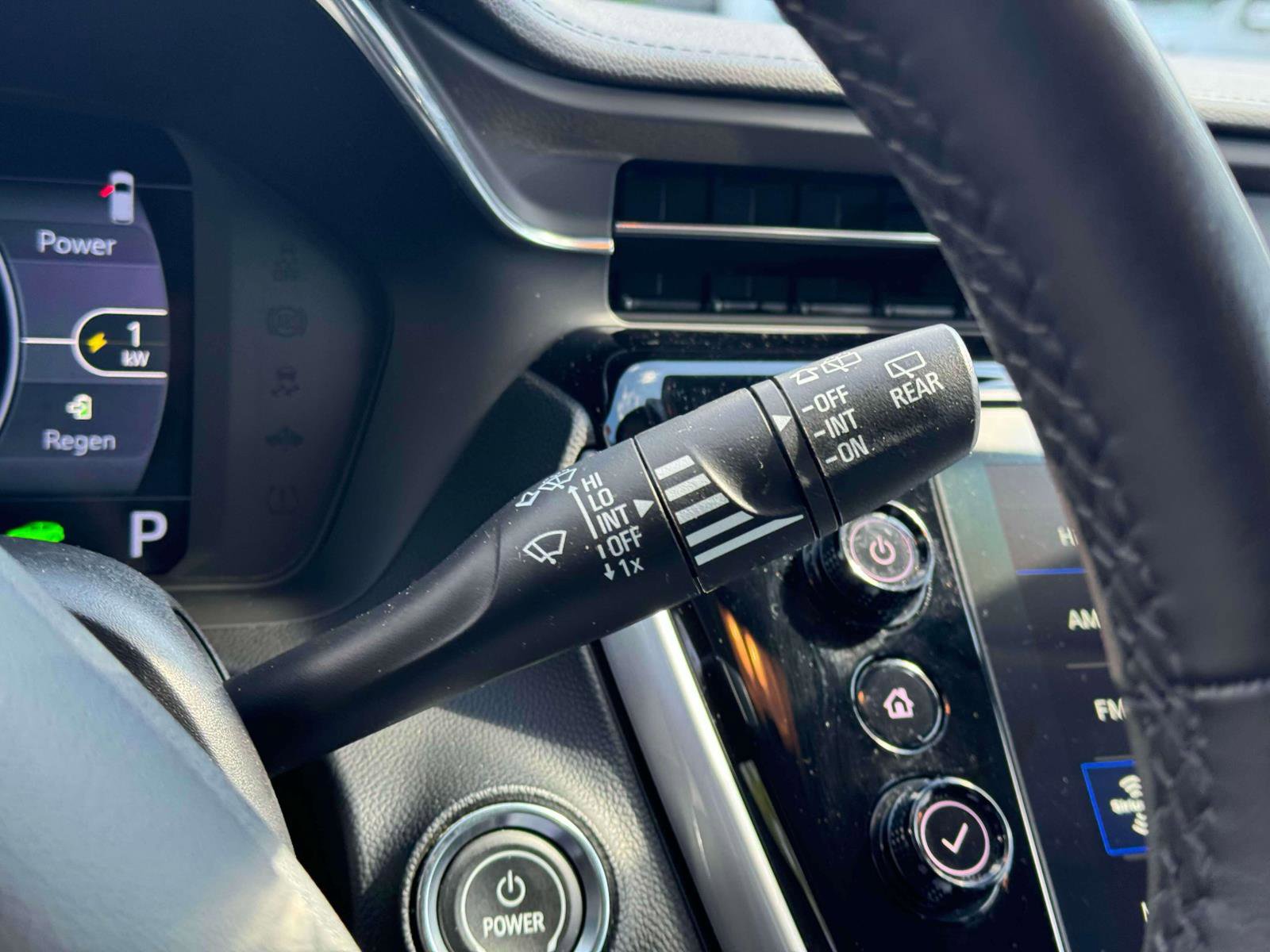 Used 2022 Chevrolet Bolt EUV LT w/ Convenience Package image 23