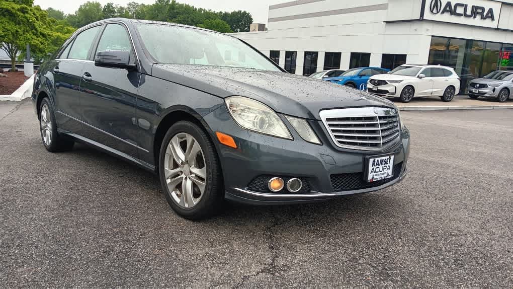 Used 2010 Mercedes-Benz E 350 4MATIC Sedan image 8