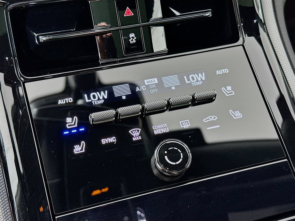 New 2026 Porsche Panamera 4 AWD/4WD image 18