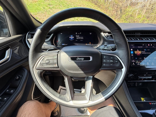 Used 2021 Jeep Grand Cherokee L Laredo AWD/4WD image 23
