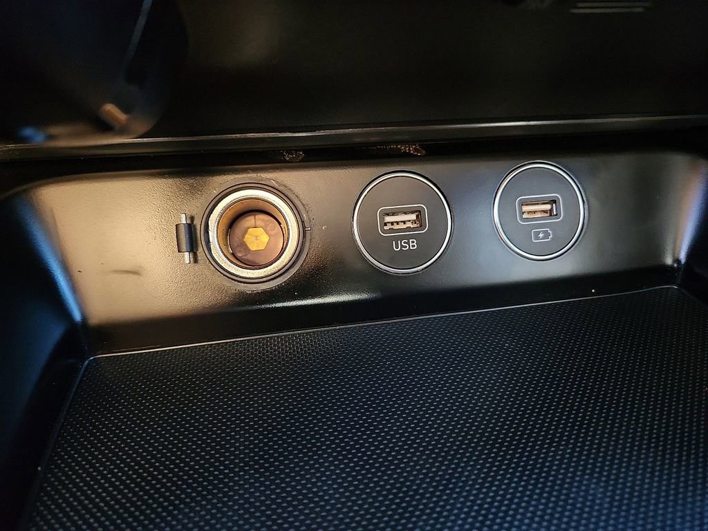 Used 2022 Genesis G70 3.3T image 26