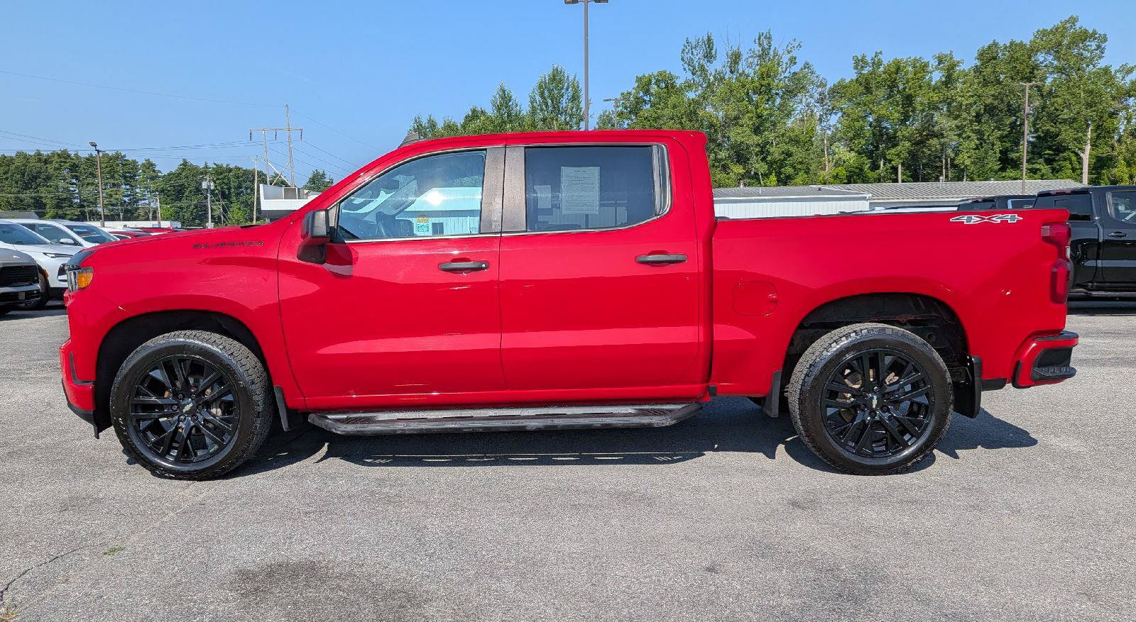 Used 2020 Chevrolet Silverado 1500 Custom w/ Custom Value Package AWD/4WD image 6
