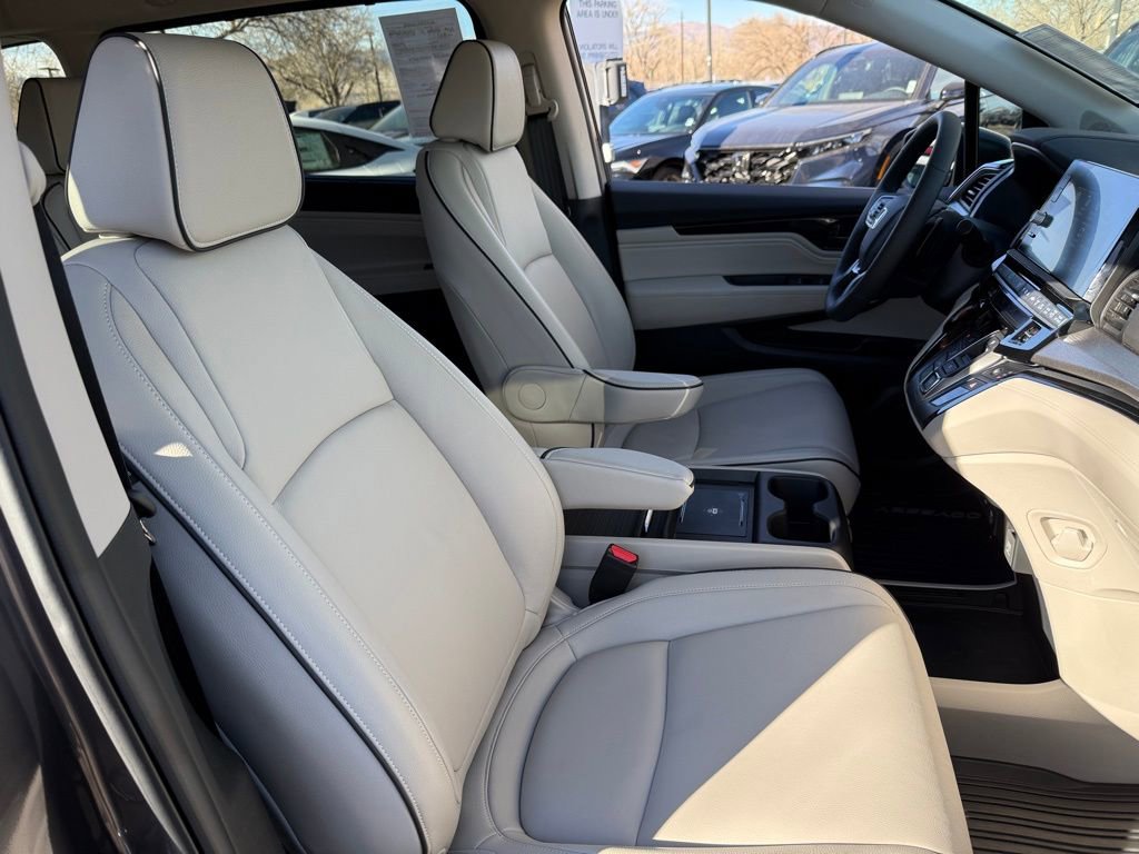 Certified 2026 Honda Odyssey Touring image 21