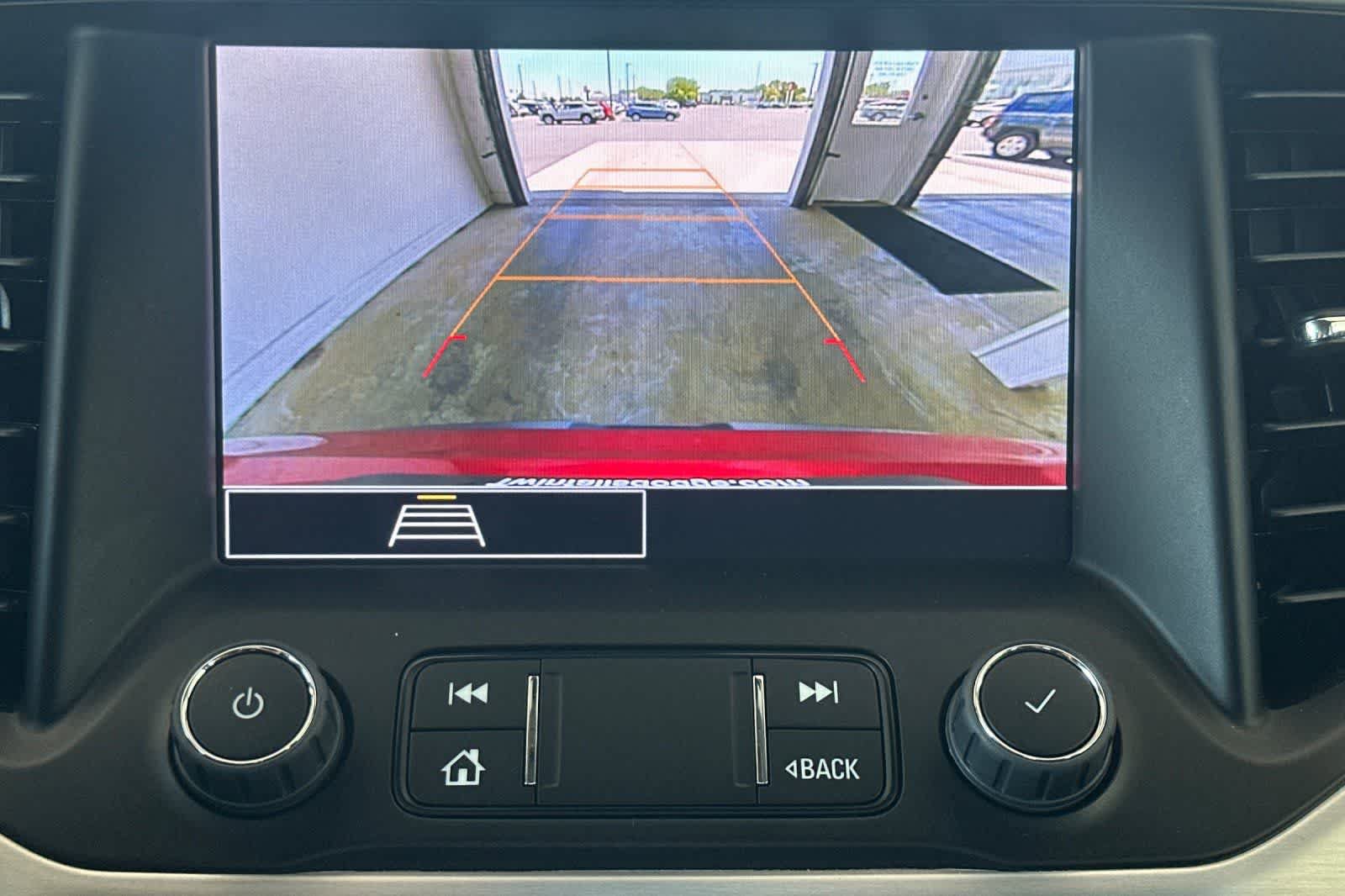 Used 2023 GMC Acadia SLE w/ Driver Convenience Package AWD/4WD image 22