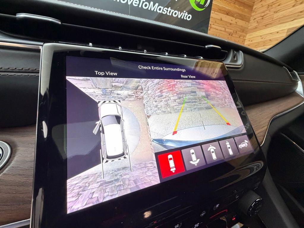 Used 2022 Jeep Grand Cherokee Summit AWD/4WD image 21
