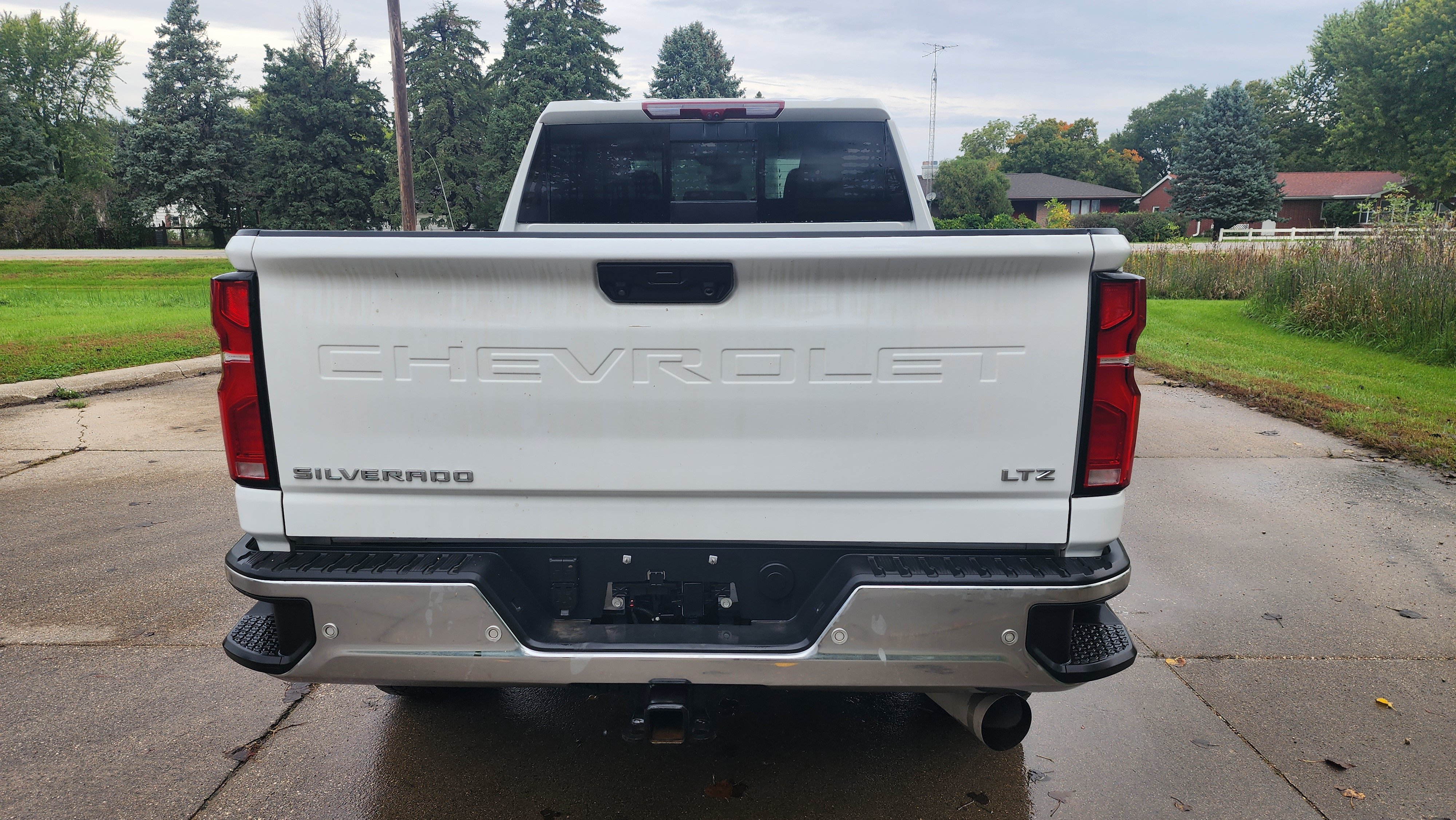 Used 2026 Chevrolet Silverado 3500 LTZ w/ LTZ Premium Package AWD/4WD image 5