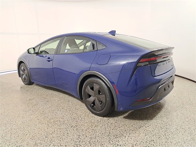 Used 2023 Toyota Prius LE image 7