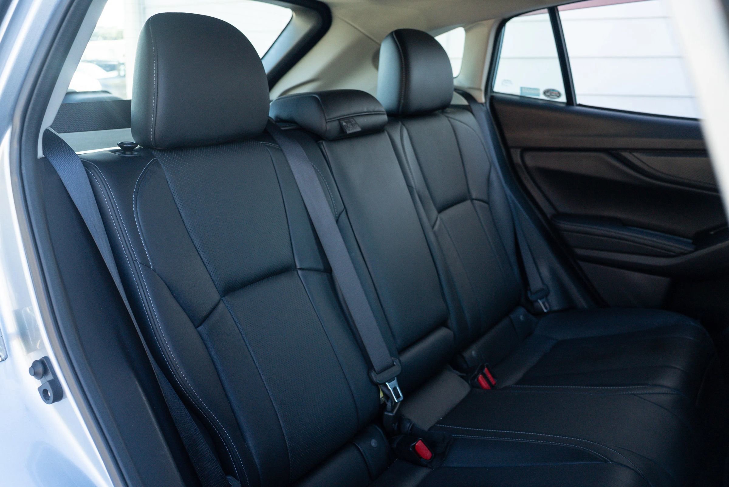 Used 2017 Subaru Impreza 2.0i Limited image 19