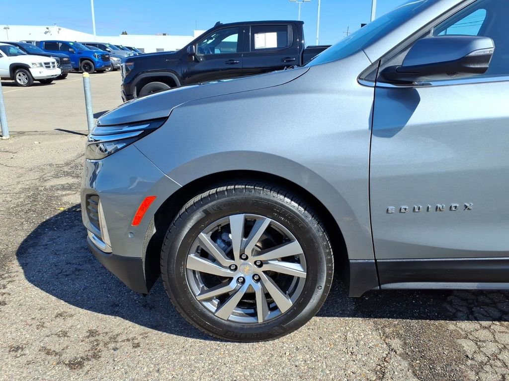 Used 2023 Chevrolet Equinox Premier image 25