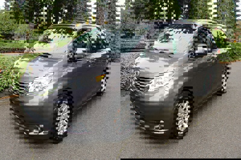 Used 2011 Toyota Sienna XLE