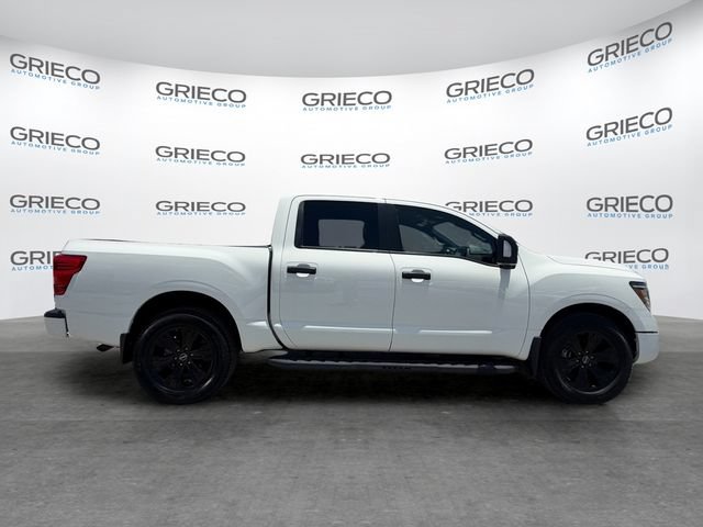 Used 2024 Nissan Titan SV w/ SV Convenience Package AWD/4WD image 8