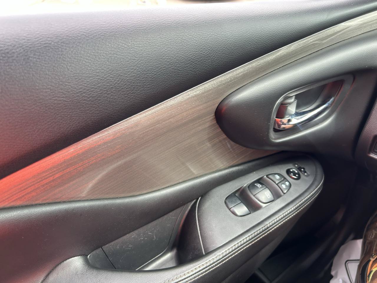 Used 2016 Nissan Murano SV FWD image 26