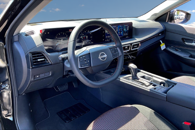 New 2027 Nissan Sentra SR w/ SR All Weather Package FWD image 7
