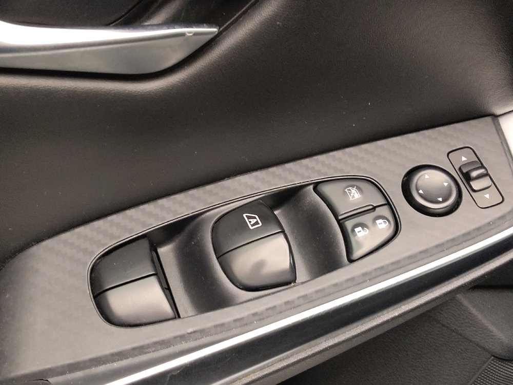 Used 2021 Nissan Sentra SR w/ SR Premium Package image 27