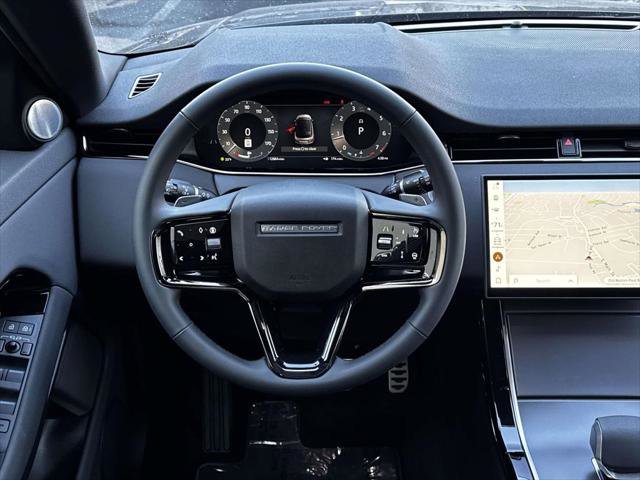 Used 2025 Land Rover Range Rover Evoque Dynamic SE image 13