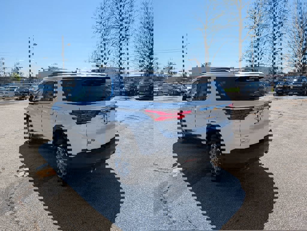 Certified 2023 Chevrolet Traverse LT image 7