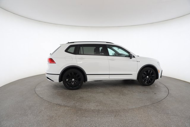 Used 2021 Volkswagen Tiguan SE R-Line image 21