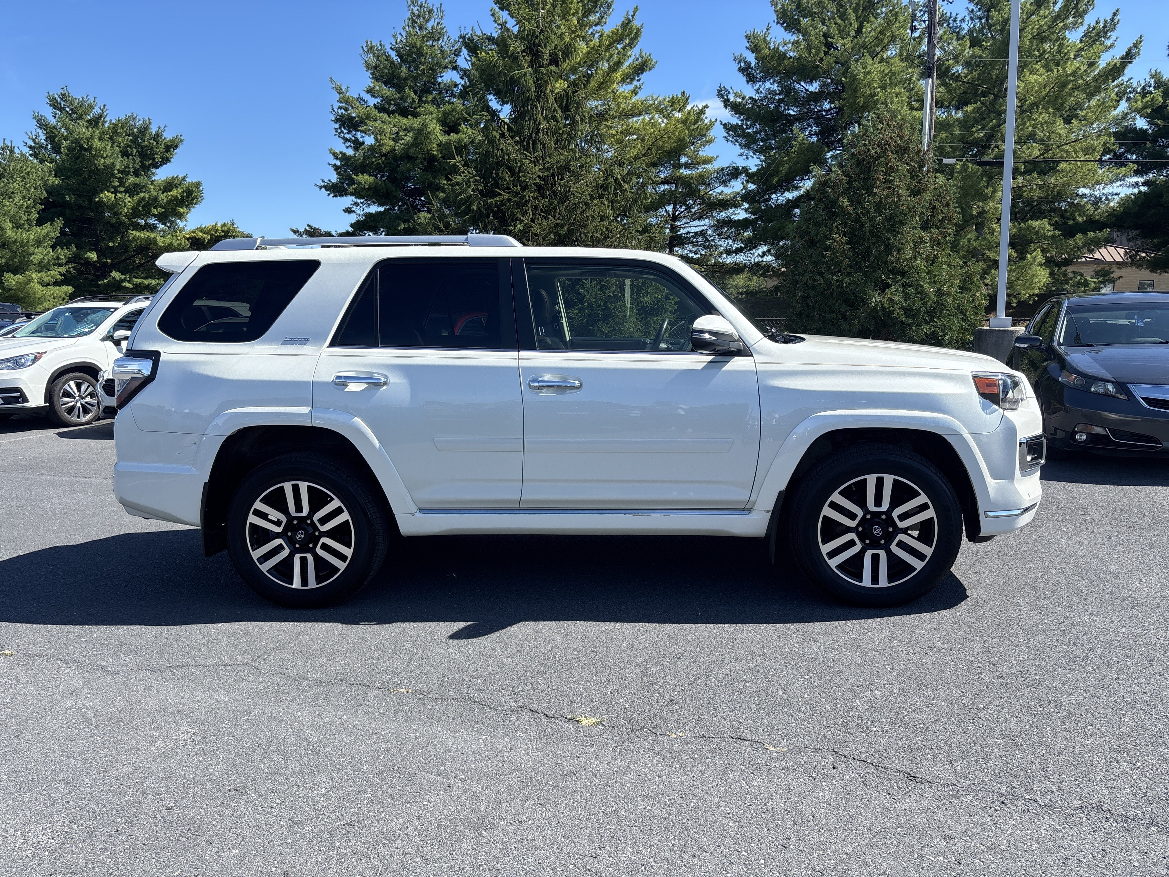 Used 2023 Toyota 4Runner Limited AWD/4WD image 25