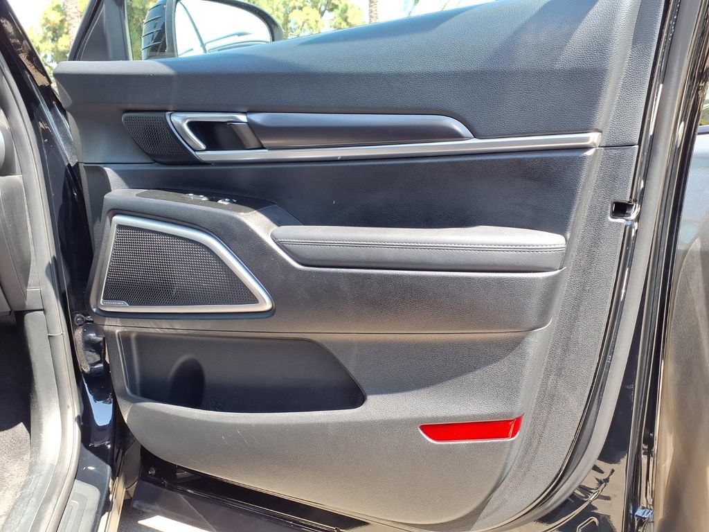 Certified 2023 Kia Telluride S w/ S Sunroof Package AWD/4WD image 21