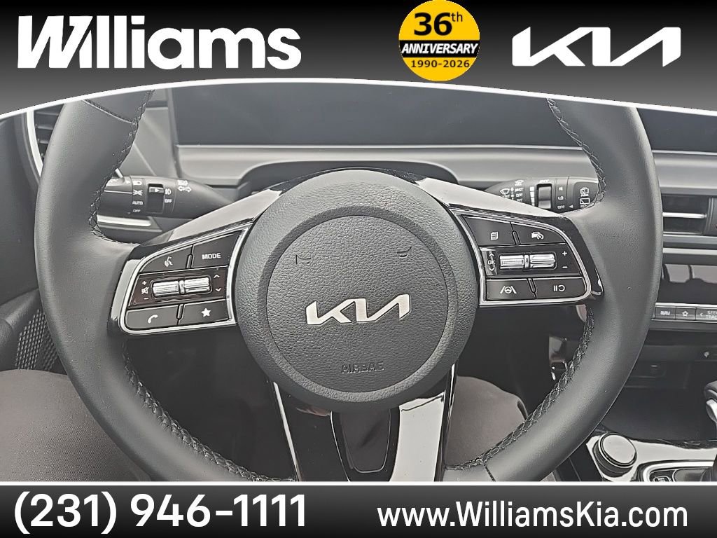 Used 2025 Kia Seltos EX w/ EX Sunroof Package image 13