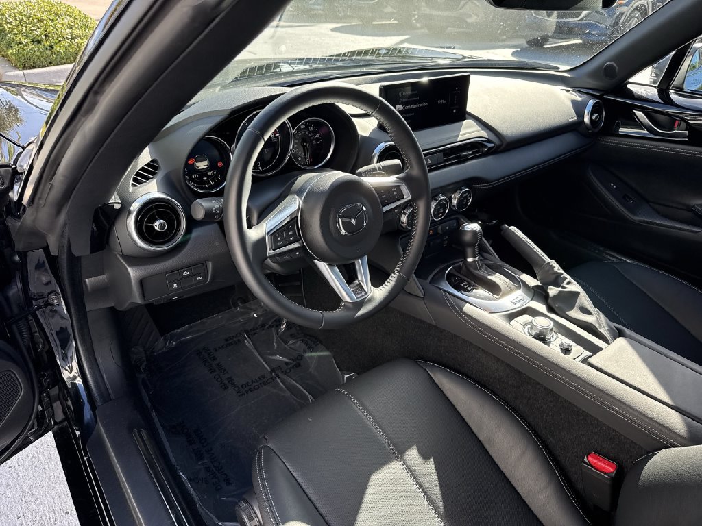 Used 2025 MAZDA MX-5 Miata Grand Touring w/ Appearance Package RWD image 18