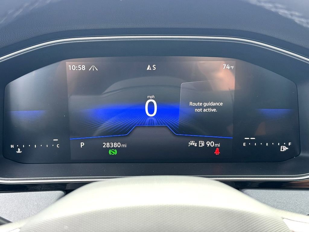 Certified 2025 Volkswagen Jetta SE image 18