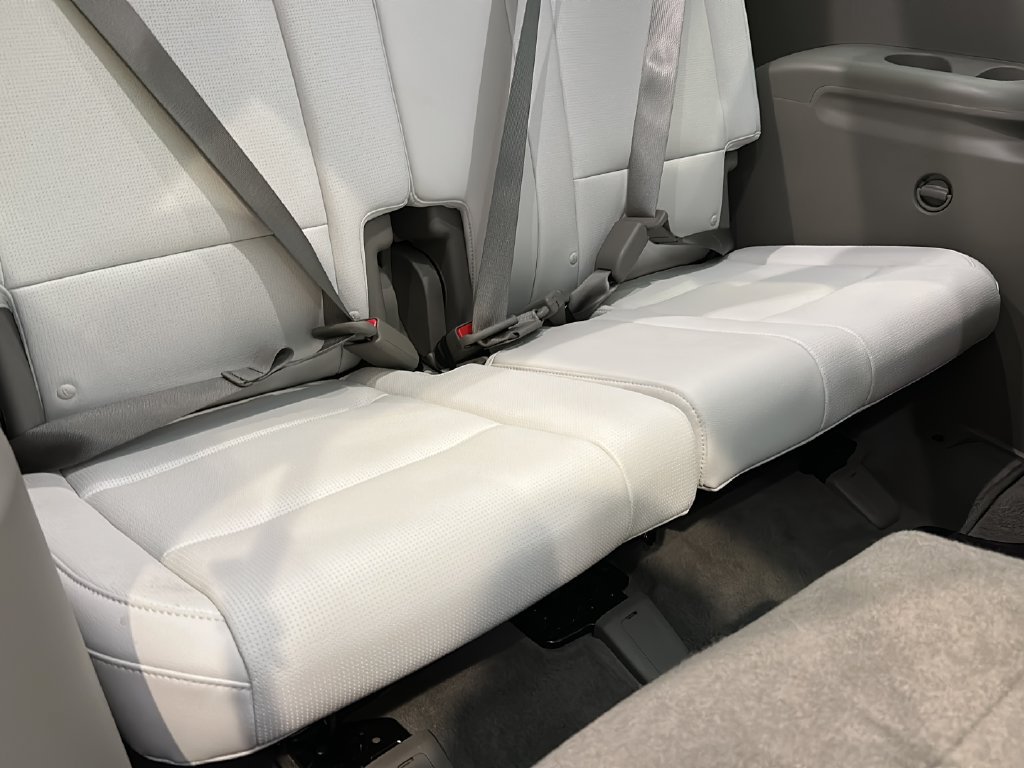 Certified 2026 Hyundai Palisade Limited AWD/4WD image 23