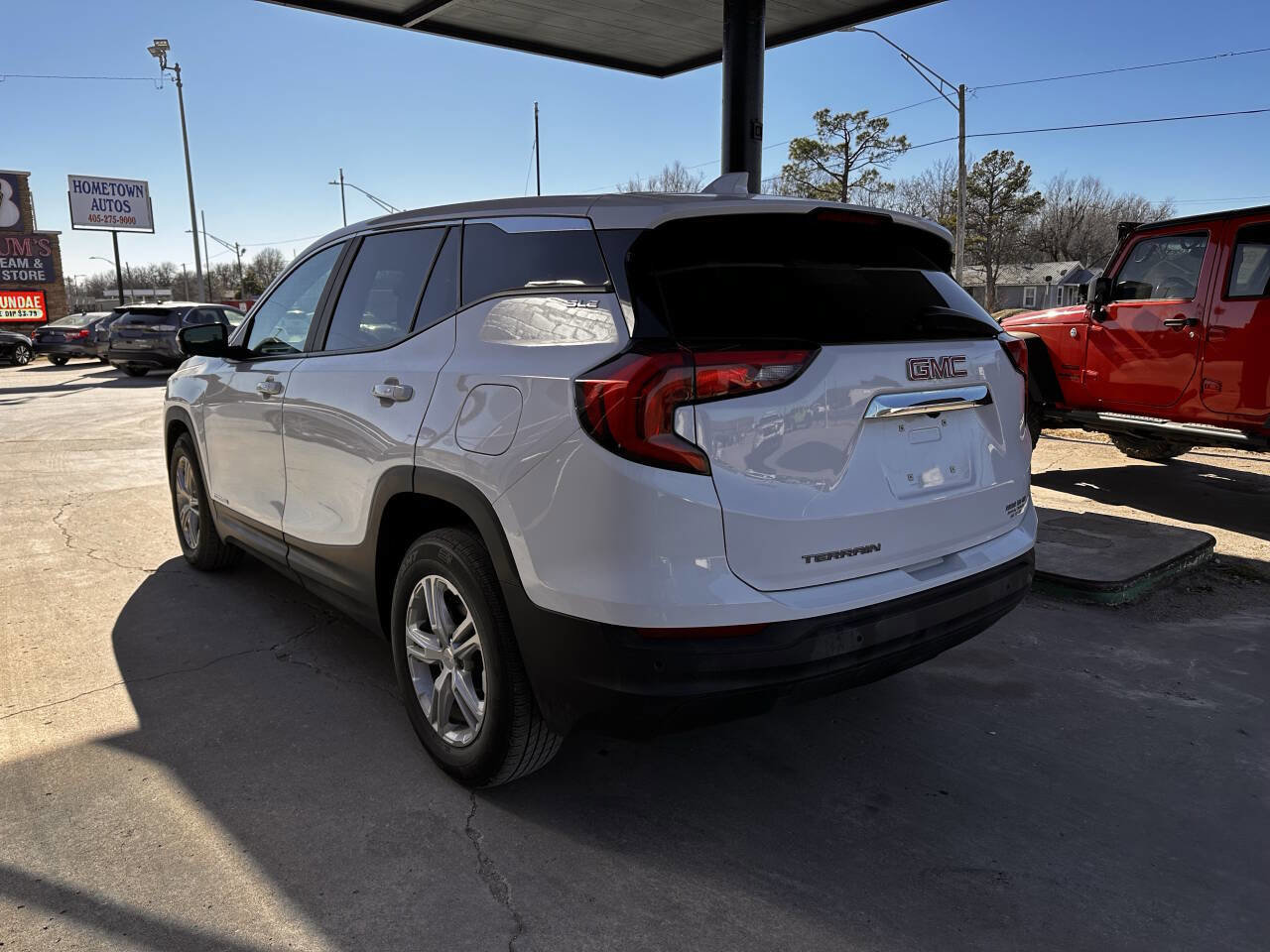 Used 2021 GMC Terrain SLE FWD image 6