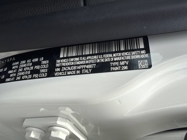 Used 2023 Jeep Renegade Latitude w/ Sun/Sound Group AWD/4WD image 32