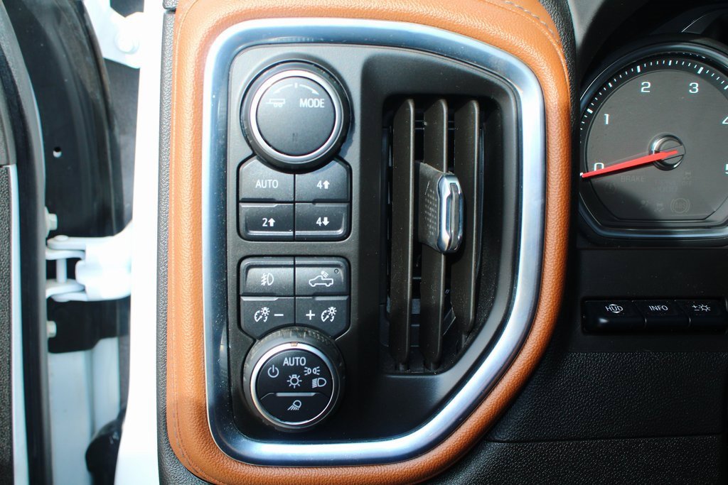 Used 2023 Chevrolet Silverado 3500 High Country image 17