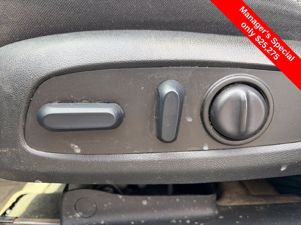 Used 2023 GMC Acadia SLE w/ Driver Convenience Package AWD/4WD image 16