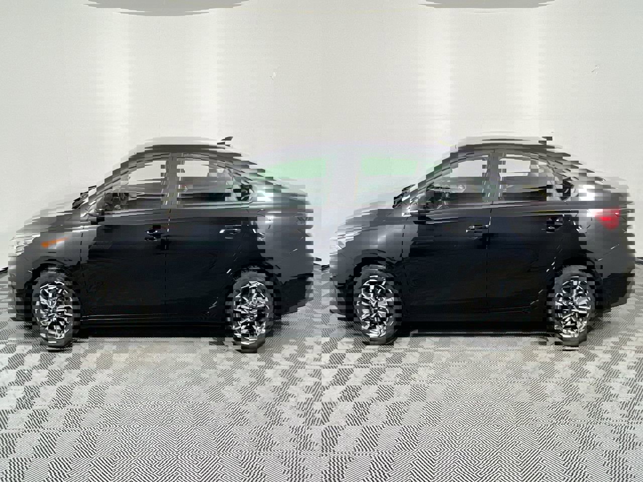 Certified 2024 Kia Forte LXS image 6