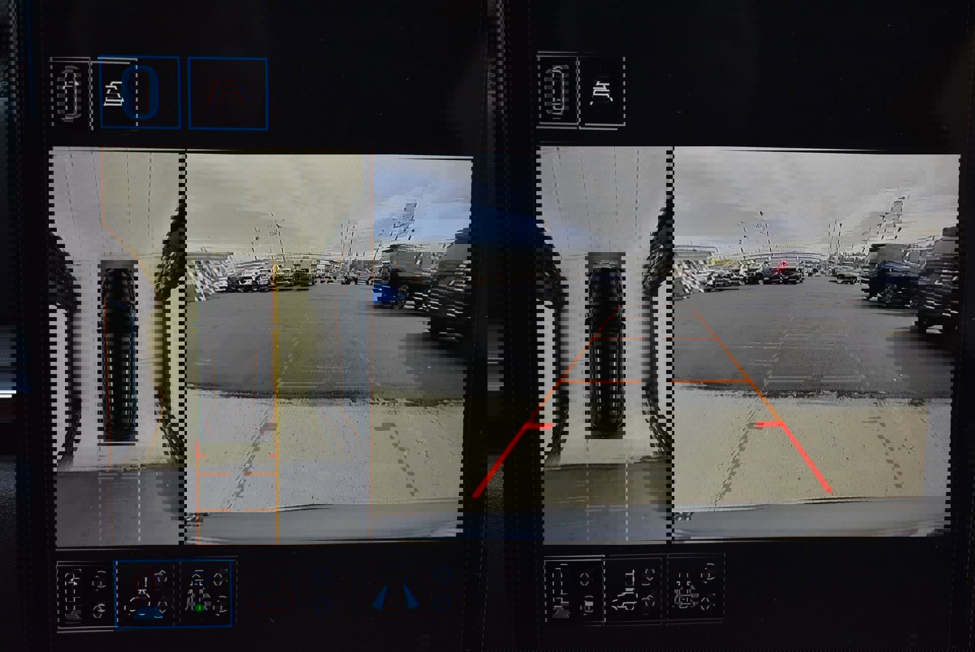 New 2026 GMC Terrain AT4 w/ Convenience Package III image 28