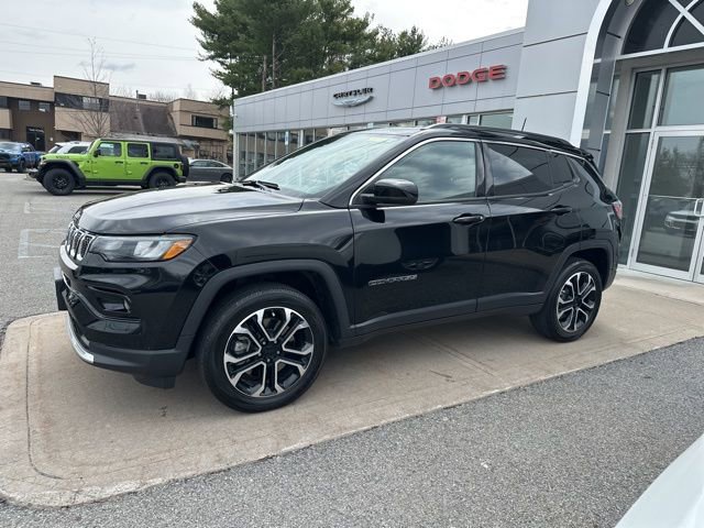 Certified 2023 Jeep Compass Limited image 3