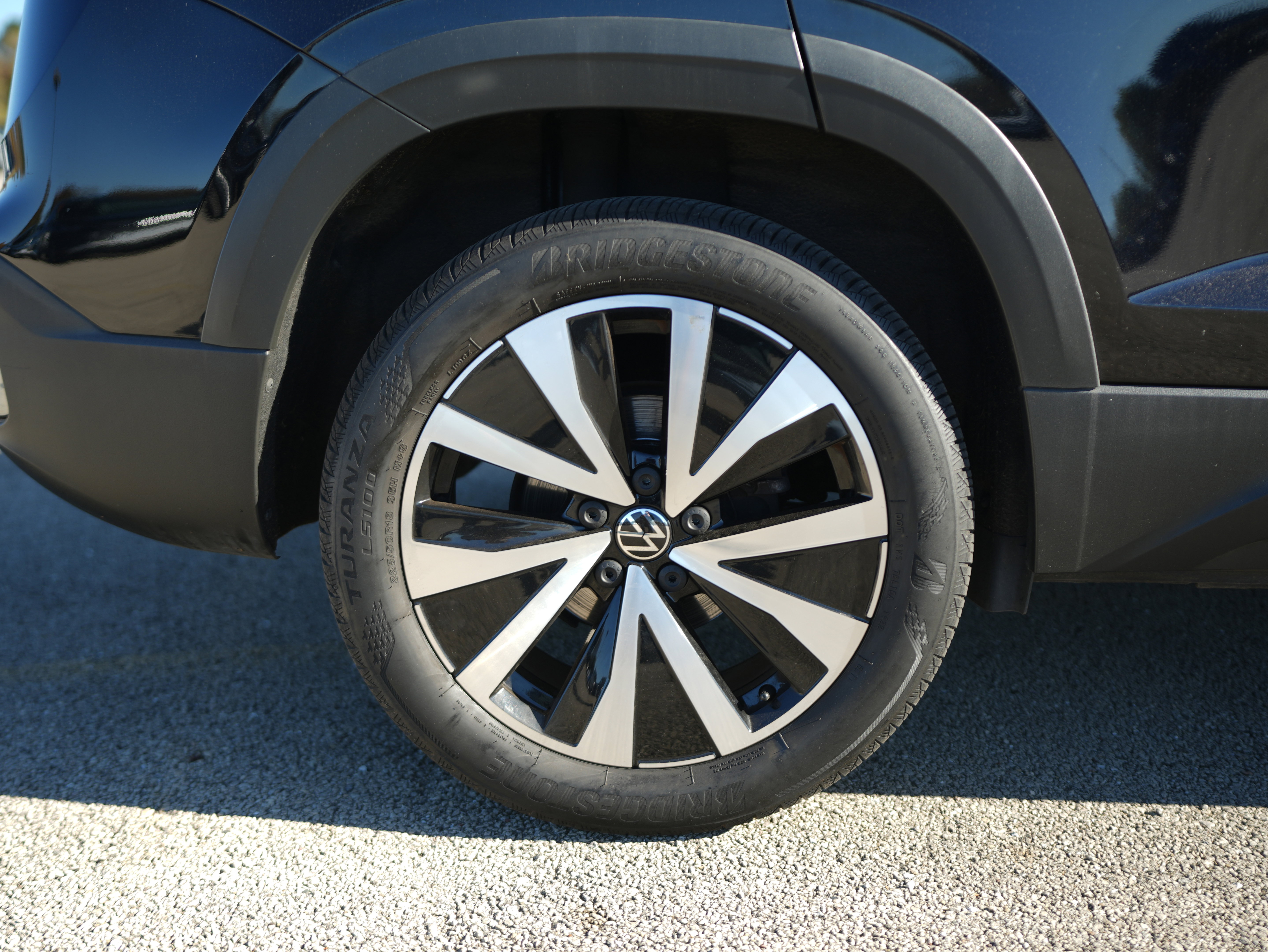 Used 2022 Volkswagen Taos SE w/ IQ.Drive SE Package image 11