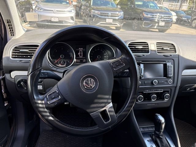 Used 2014 Volkswagen Golf TDI image 6