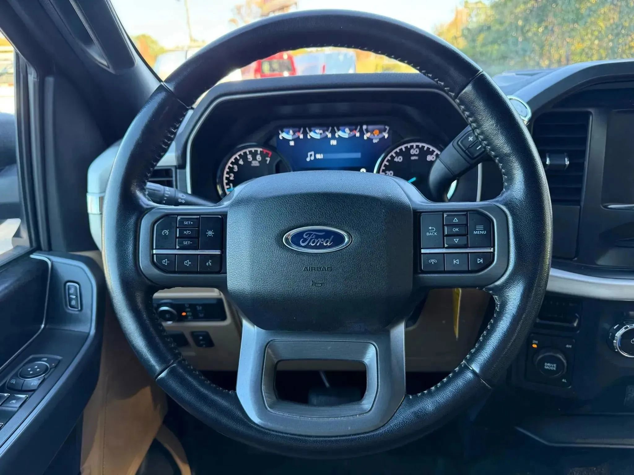 Used 2022 Ford F150 XLT w/ Equipment Group 301A Mid AWD/4WD image 27